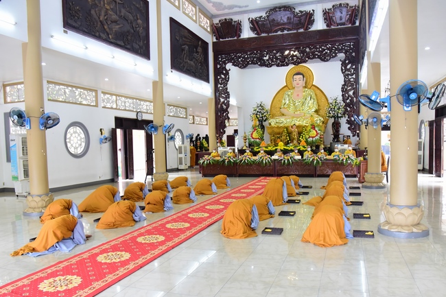 Lễ truyền giới Sa di Phương Trượng